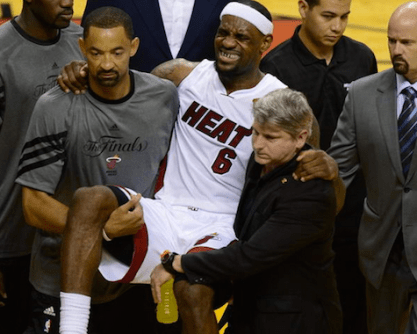 lebron-james-cramps-game-2